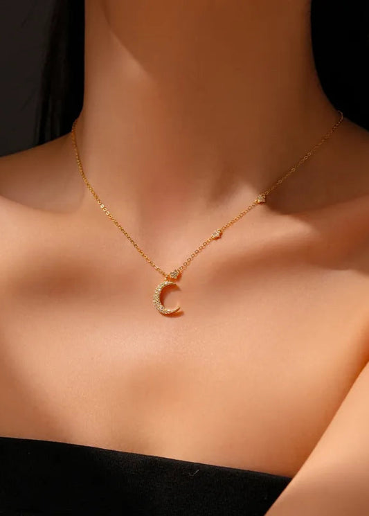 Collar Media Luna Brillante