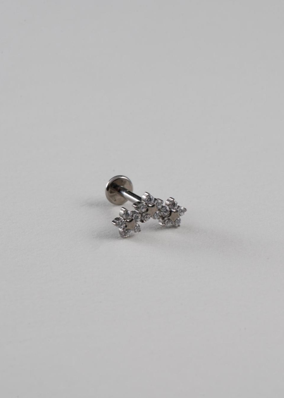 Stud Triple Flor con Zr