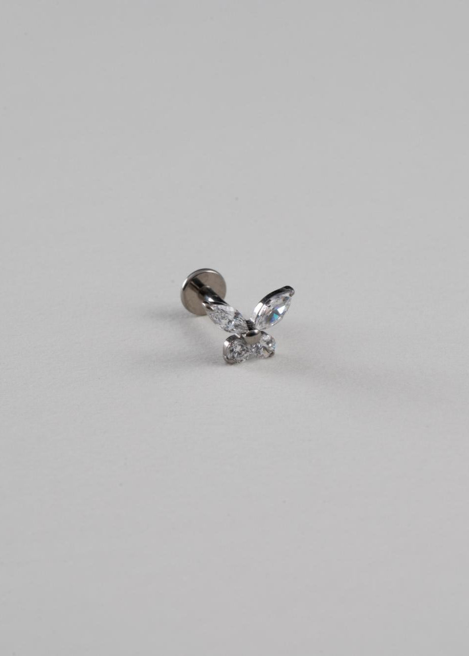 Stud Mariposa