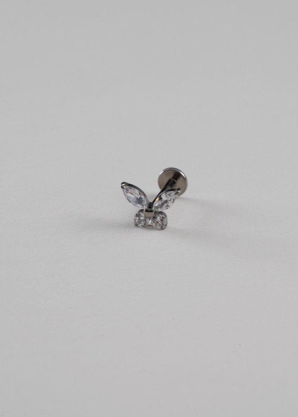 Stud Mariposa