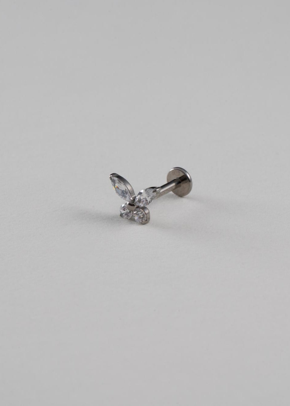 Stud Mariposa