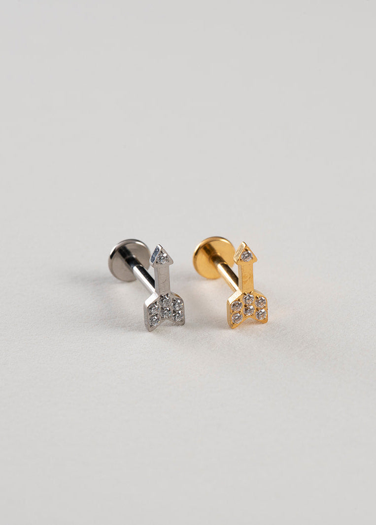 Stud Flecha Brillante