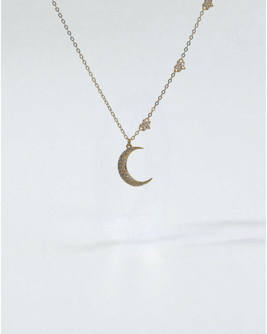 Collar Media Luna Brillante