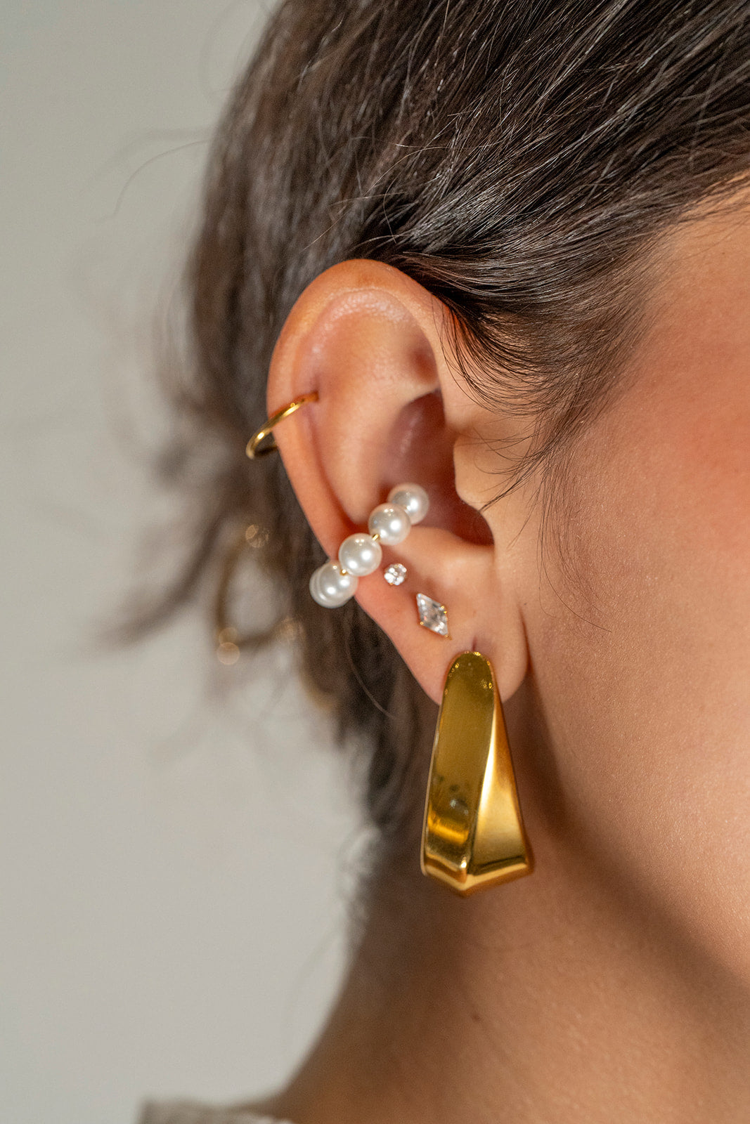 Aretes Esculturales Dorados