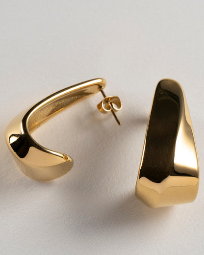 Aretes Esculturales Dorados