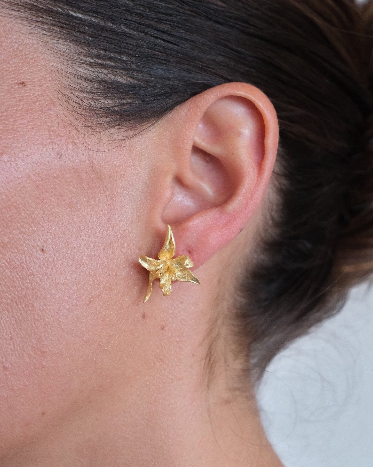 Aretes Flor Dorada