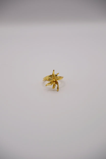 Anillo Flor Esculpida