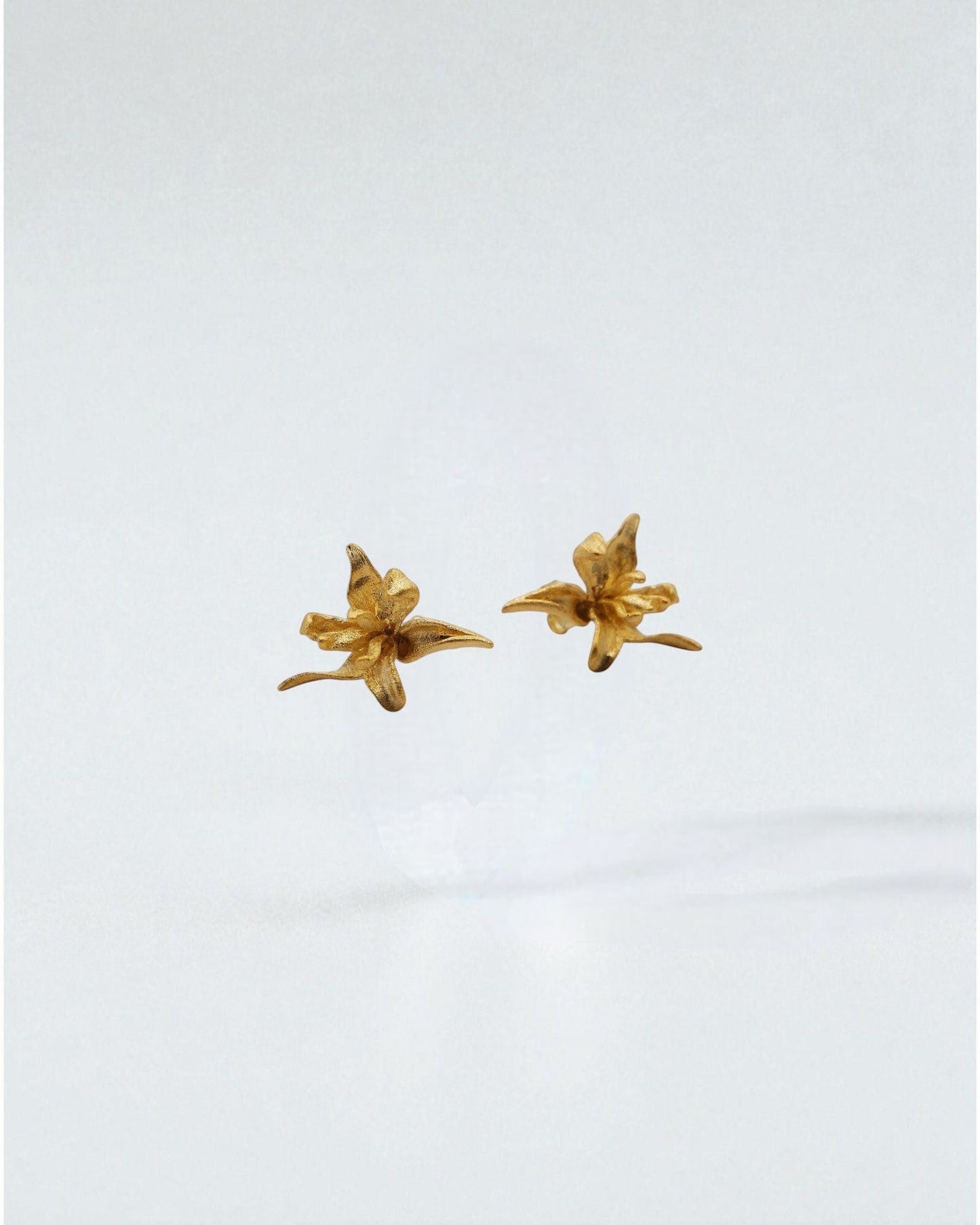 Aretes Flor Dorada